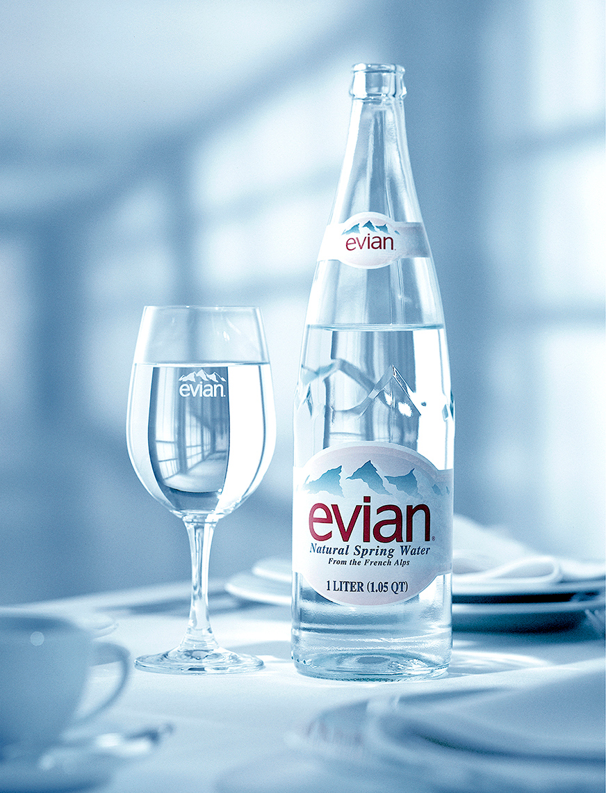 CB_0048_EVIAN-BOTTLE
