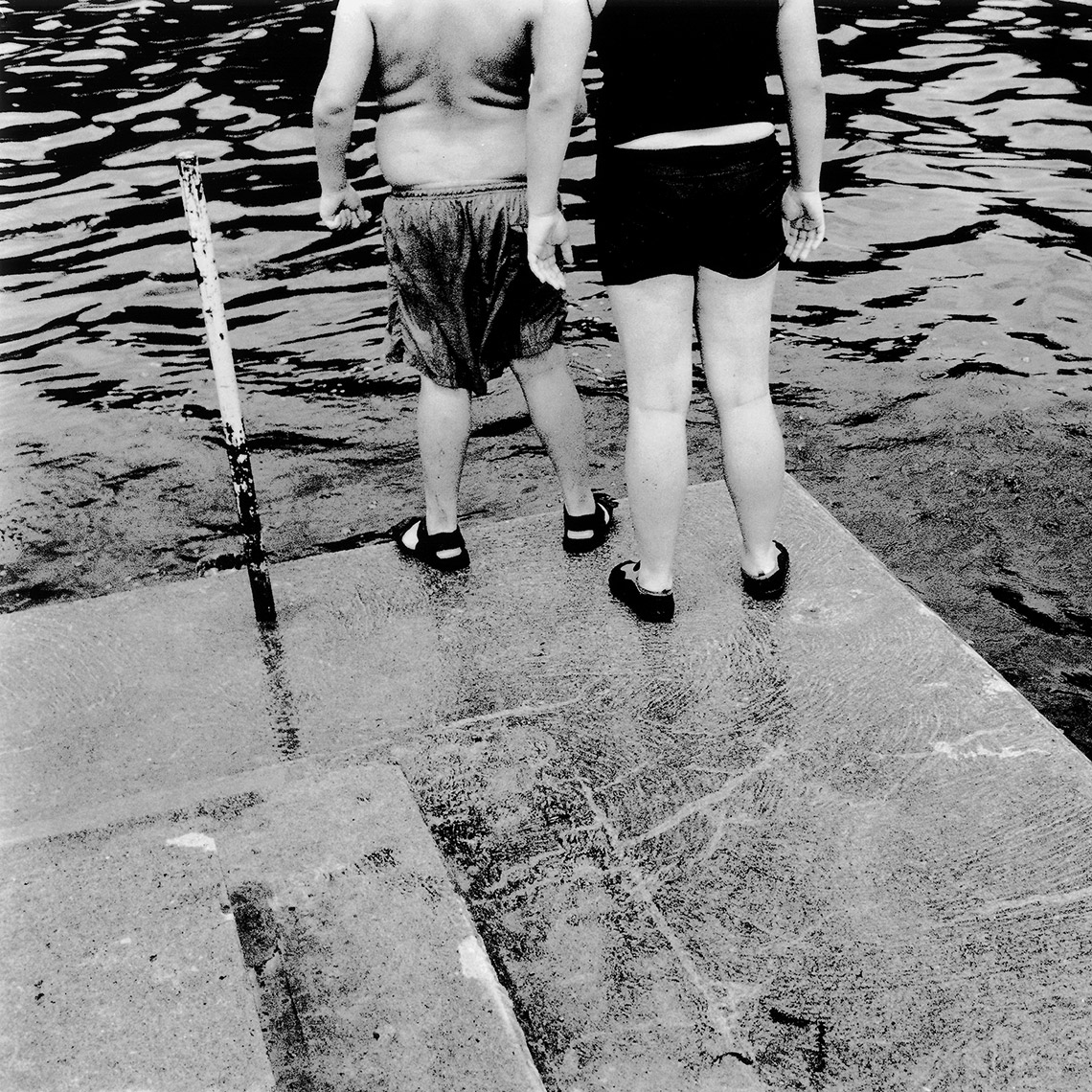 CB_LS_2-SWIMMERS-ON-DOCK